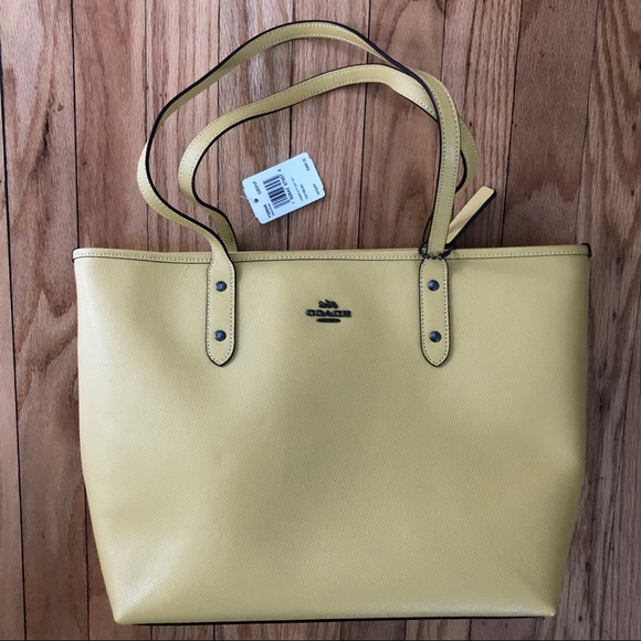 Coach Handbags - 🆕NWT Coach Yellow Leather Tote Bag